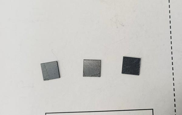 石墨片激光切割 石墨片用什么切割呢?精密激光切割機!(圖1)